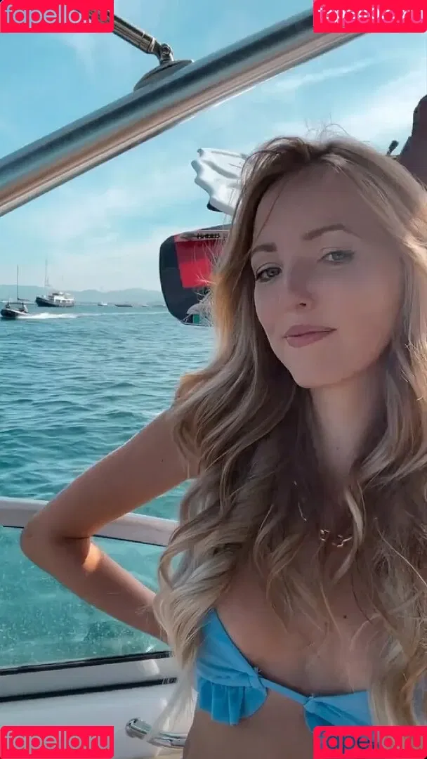 Lourene Gollatz Onlyfans Photo Gallery 