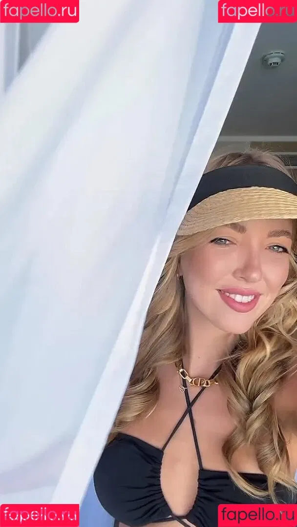 Lourene Gollatz Onlyfans Photo Gallery 