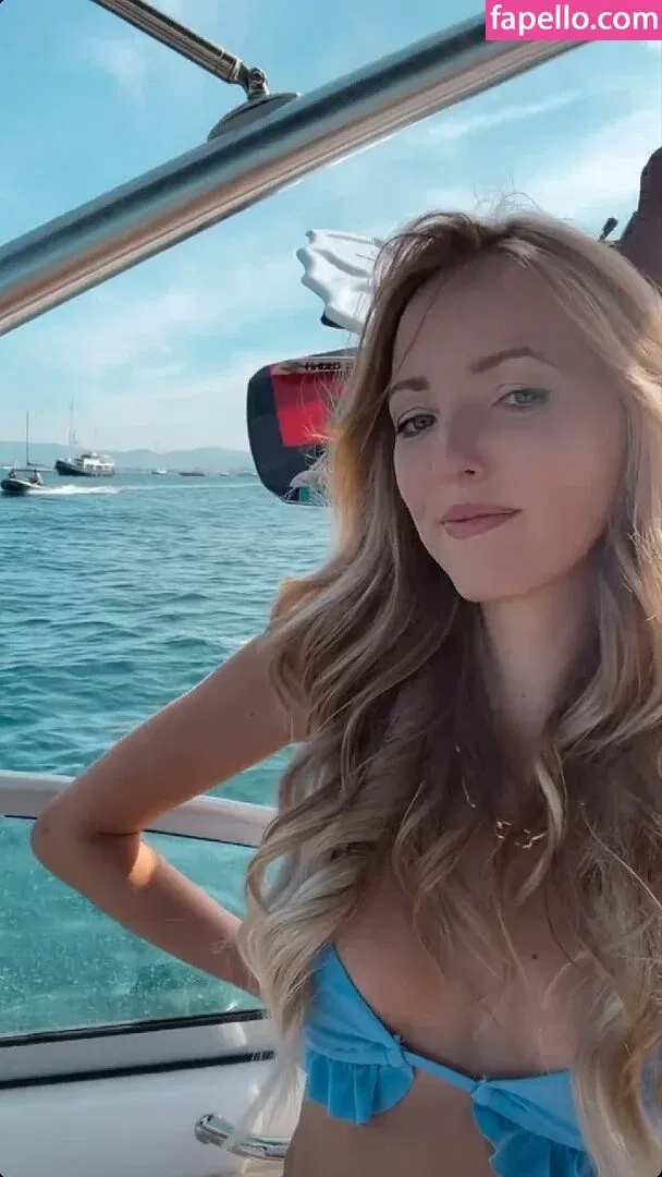 Lourene Gollatz Onlyfans Photo Gallery 