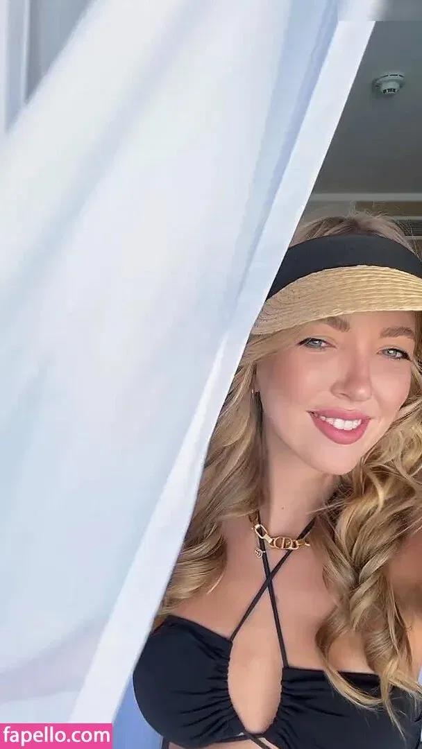 Lourene Gollatz Onlyfans Photo Gallery 