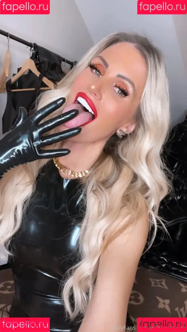 Maria Elvegaard aka Mariaelondon Onlyfans Photo Gallery 