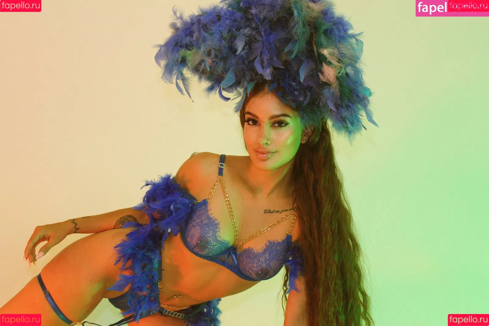 Mary Lewis Onlyfans Photo Gallery 