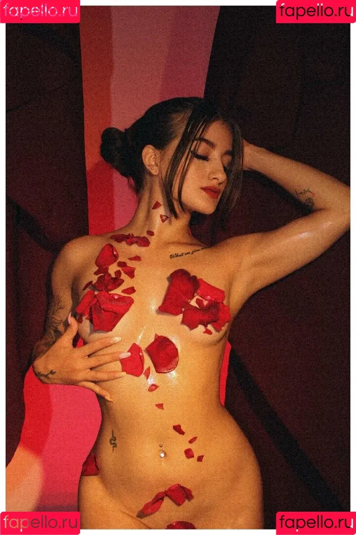 Mary Lewis Onlyfans Photo Gallery 