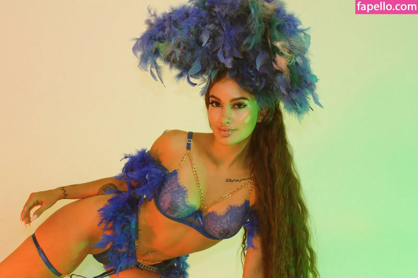 Mary Lewis Onlyfans Photo Gallery 