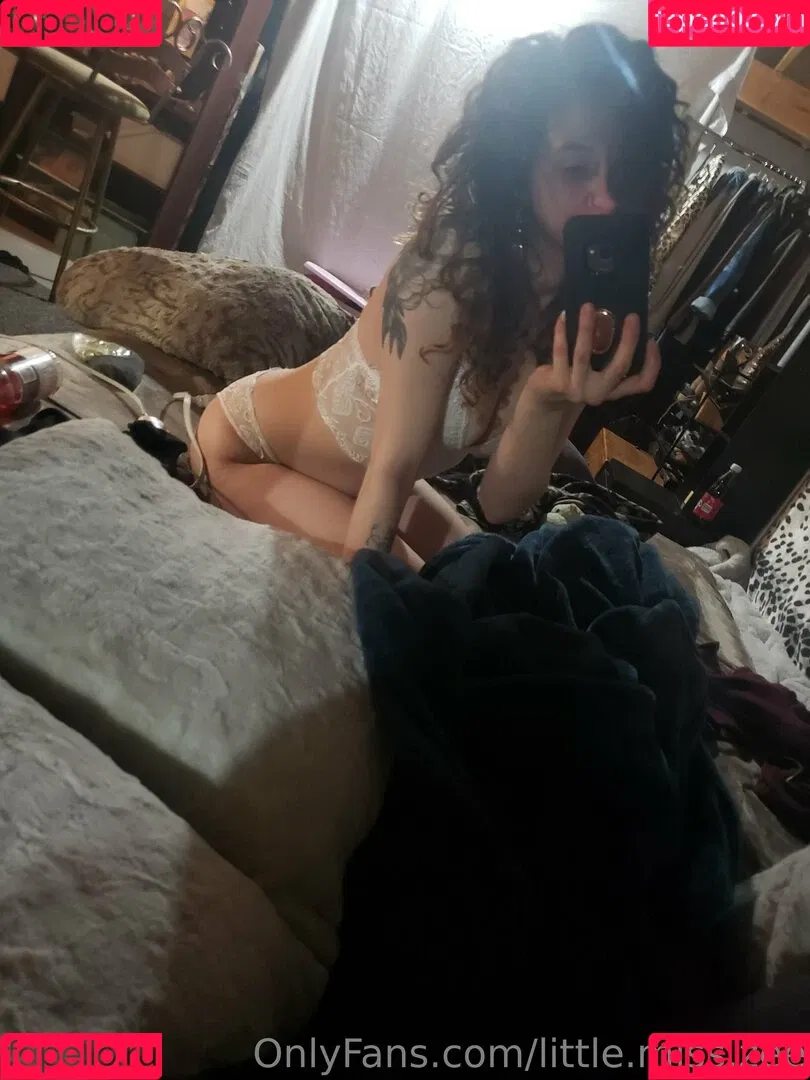little.miss.zee Onlyfans Photo Gallery 