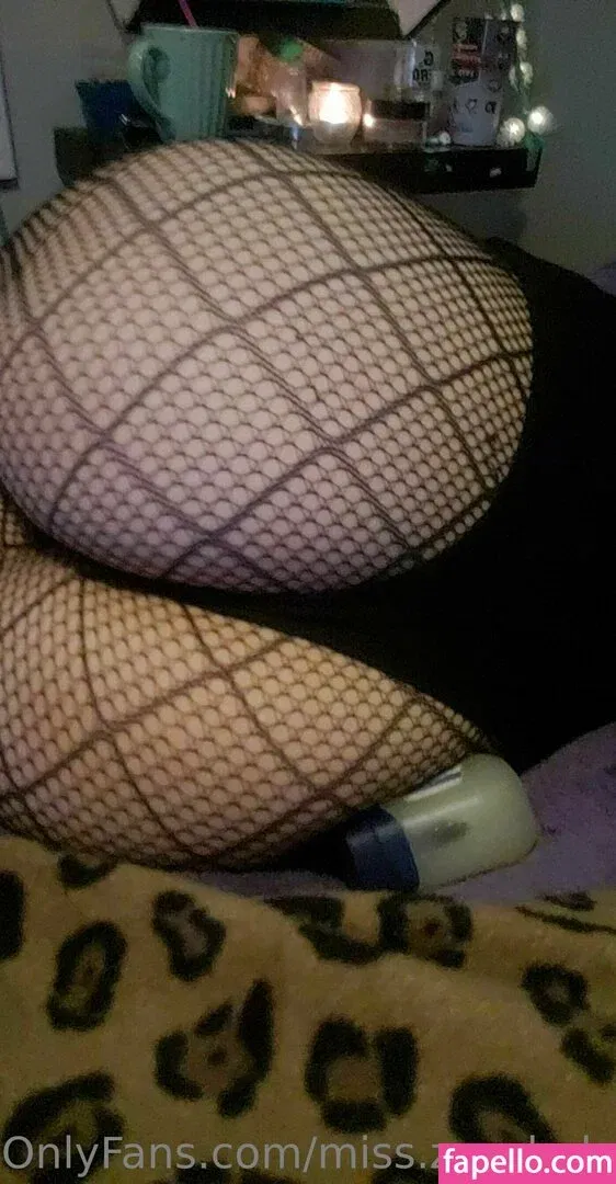 little.miss.zee Onlyfans Photo Gallery 