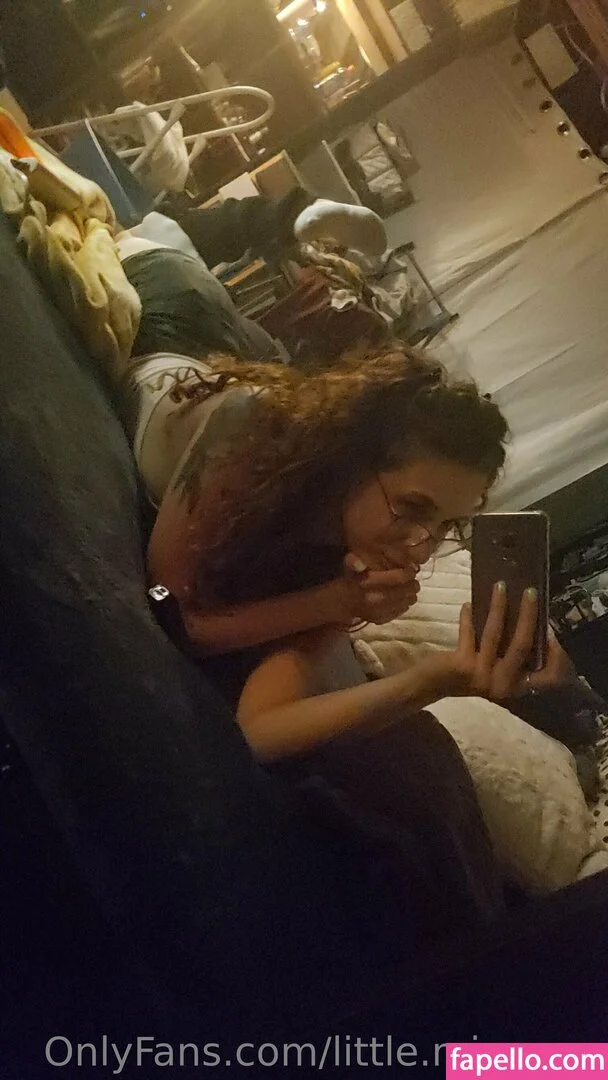 little.miss.zee Onlyfans Photo Gallery 