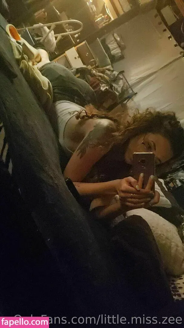 little.miss.zee Onlyfans Photo Gallery 