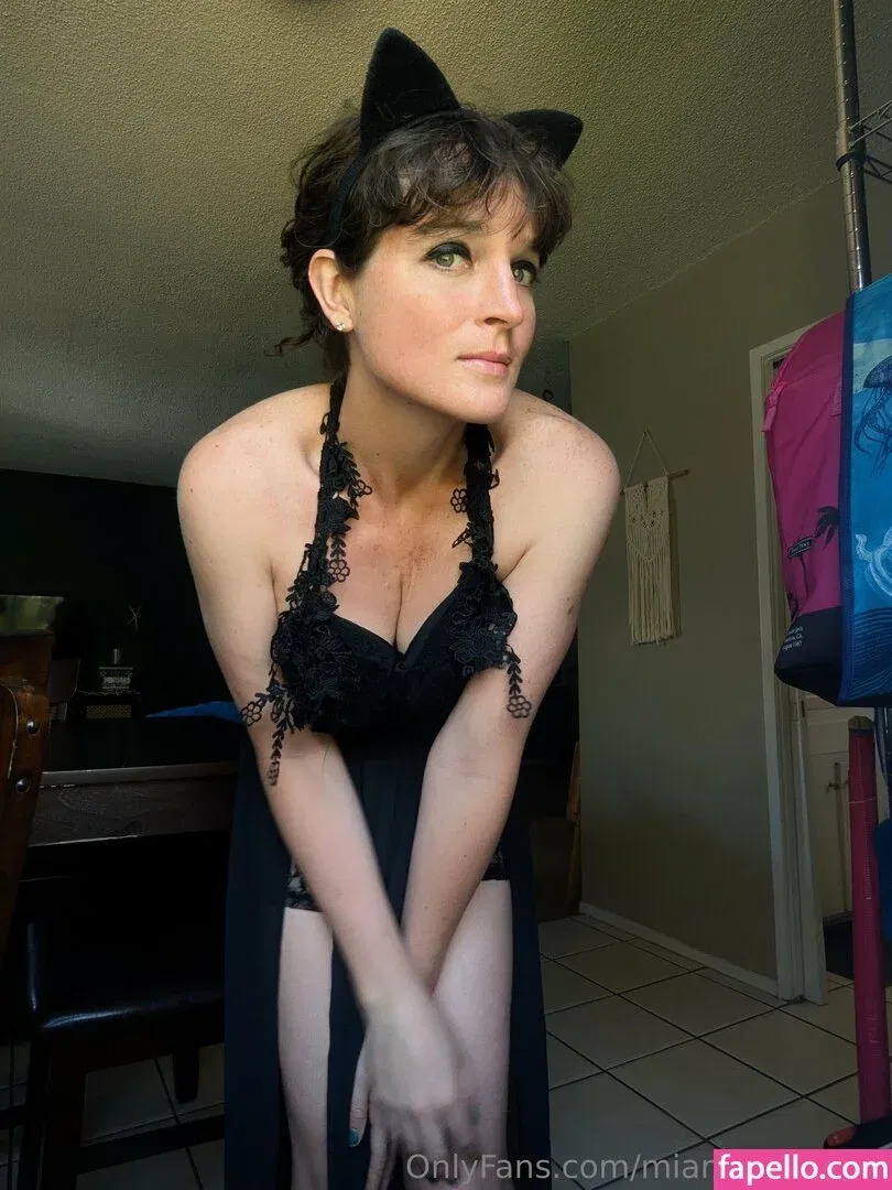 miamoorevibes Onlyfans Photo Gallery 