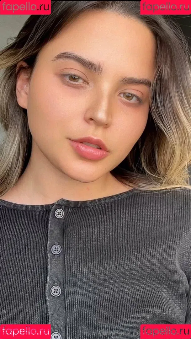 arianavanx Onlyfans Photo Gallery 