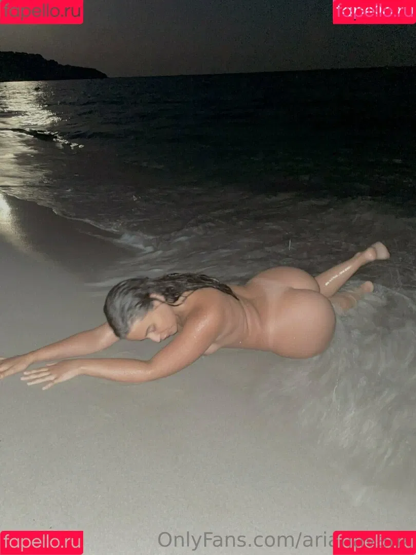 arianavanx Onlyfans Photo Gallery 