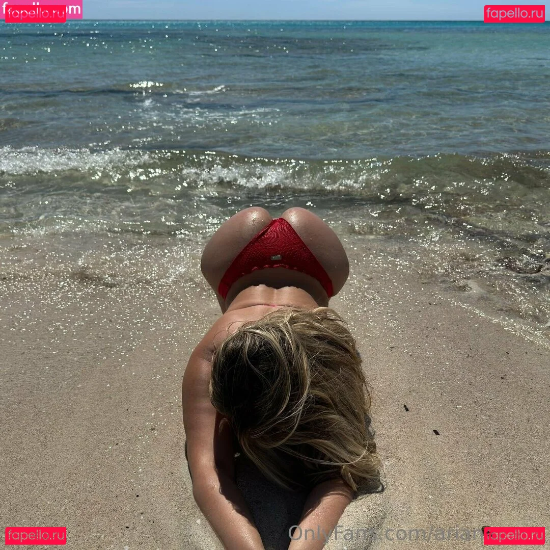 arianavanx Onlyfans Photo Gallery 