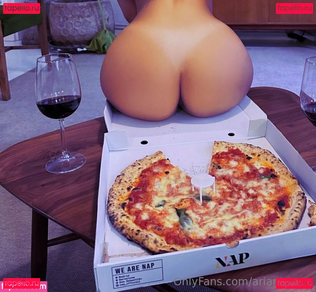 arianavanx Onlyfans Photo Gallery 