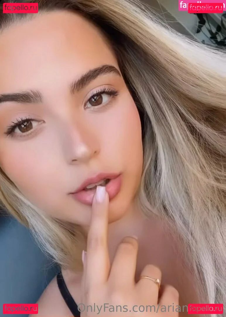 arianavanx Onlyfans Photo Gallery 