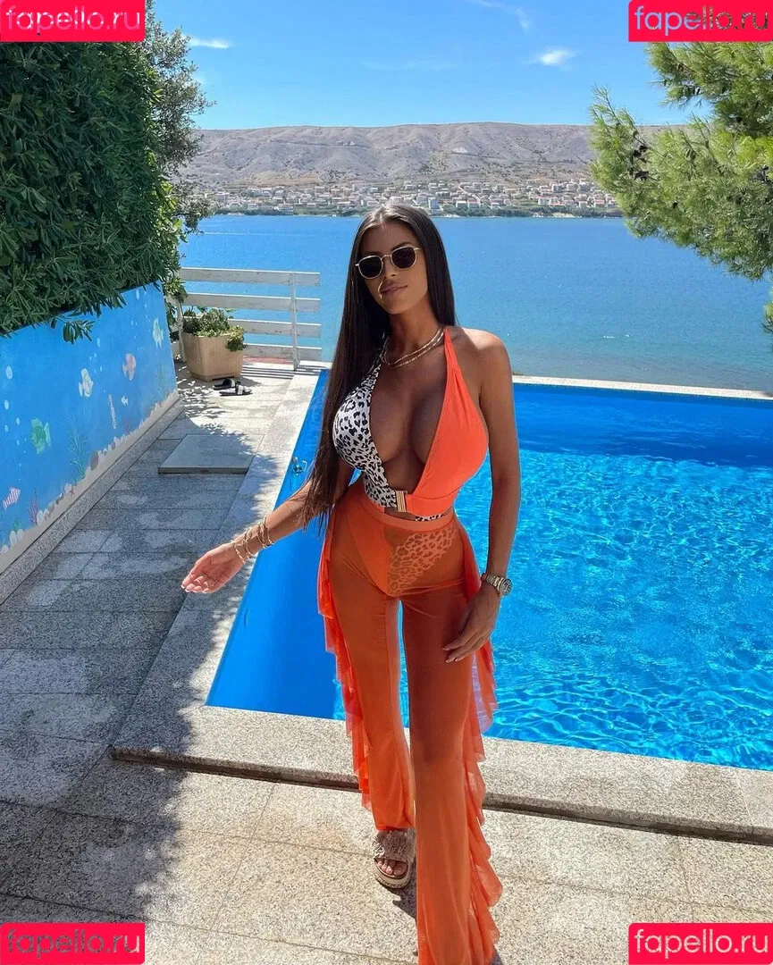 Marija Meglaj Onlyfans Photo Gallery 