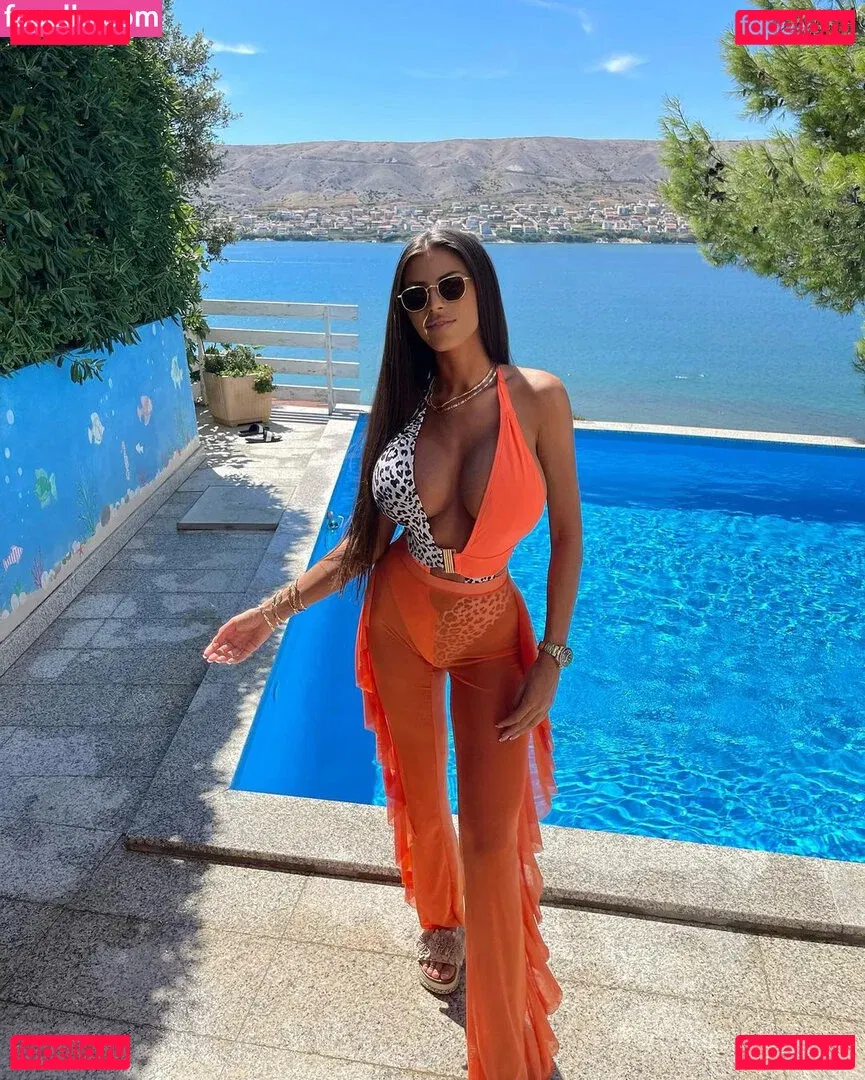 Marija Meglaj Onlyfans Photo Gallery 