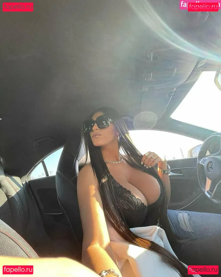 Marija Meglaj Onlyfans Photo Gallery 