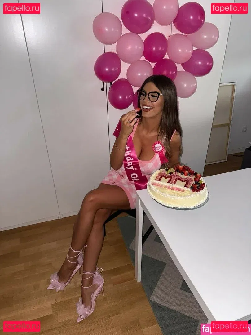 Marija Meglaj Onlyfans Photo Gallery 