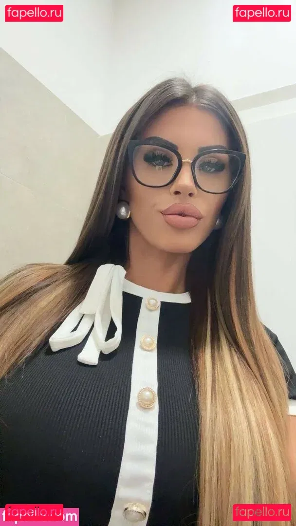 Marija Meglaj Onlyfans Photo Gallery 