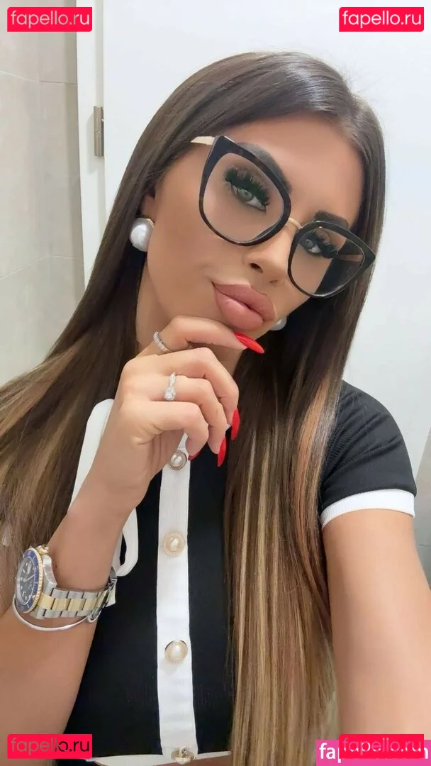 Marija Meglaj Onlyfans Photo Gallery 