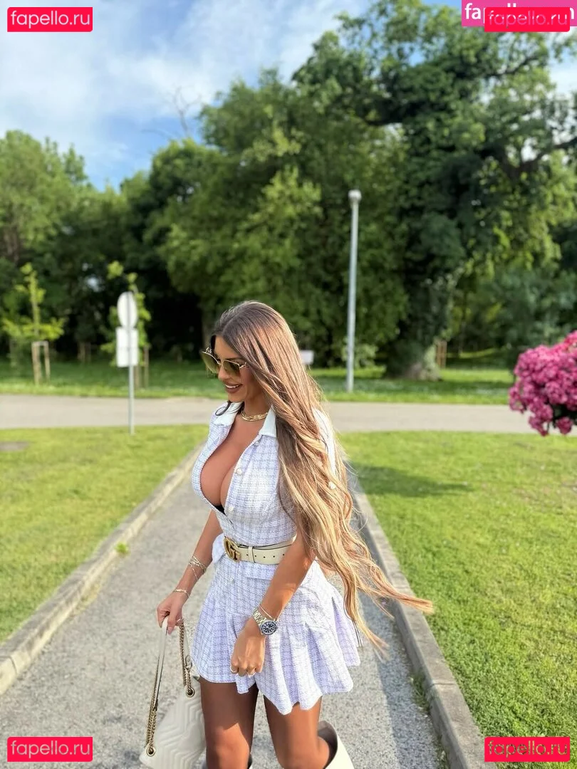 Marija Meglaj Onlyfans Photo Gallery 