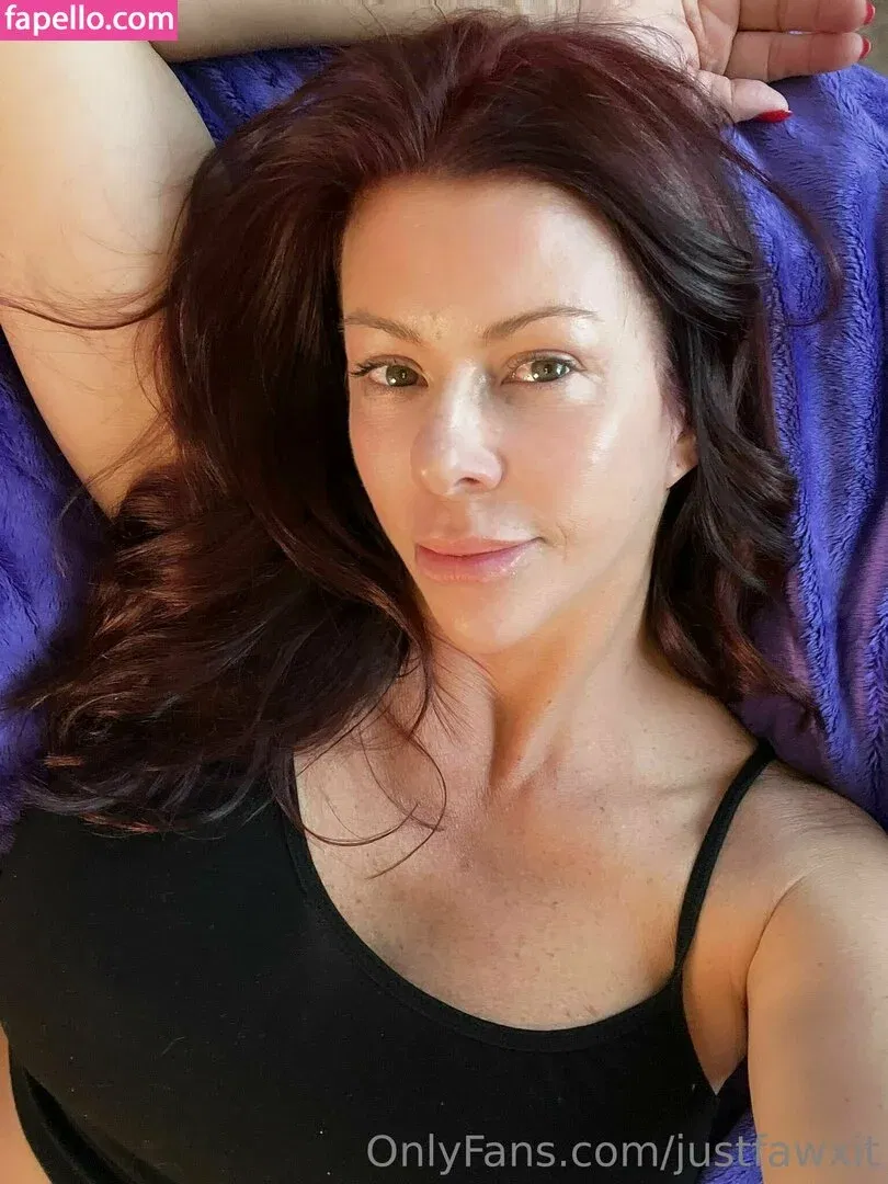 justfawxit Onlyfans Photo Gallery 