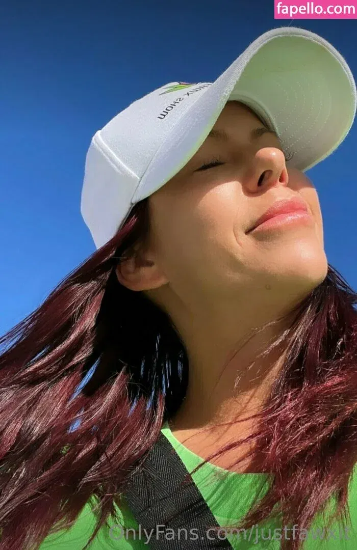 justfawxit Onlyfans Photo Gallery 