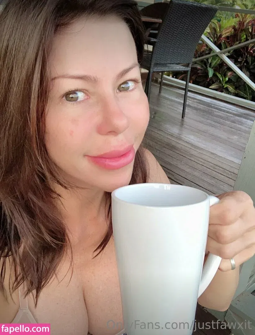 justfawxit Onlyfans Photo Gallery 