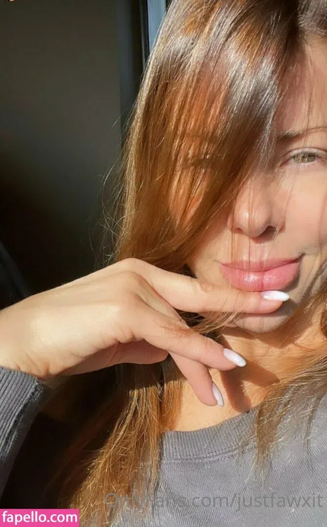 justfawxit Onlyfans Photo Gallery 