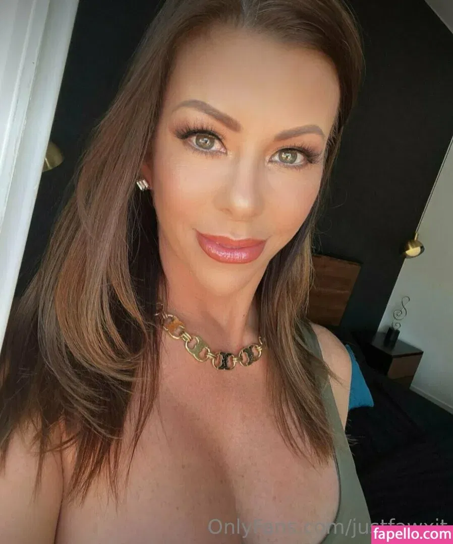 justfawxit Onlyfans Photo Gallery 