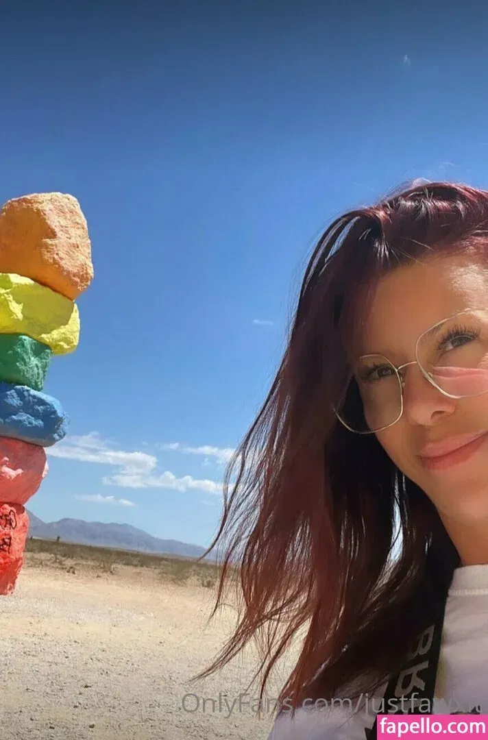 justfawxit Onlyfans Photo Gallery 