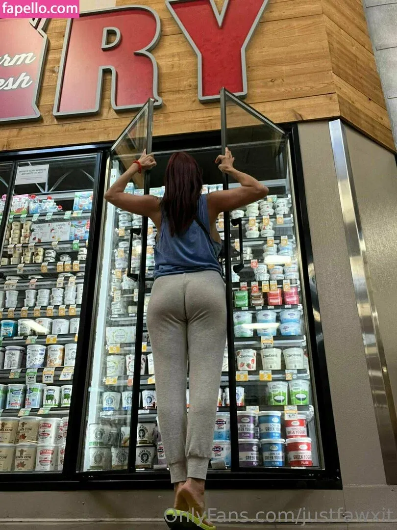 justfawxit Onlyfans Photo Gallery 