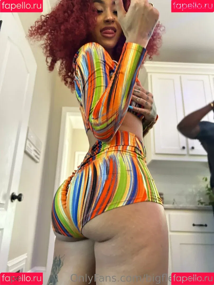 bigflexfargoo Onlyfans Photo Gallery 