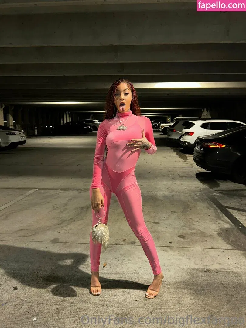 bigflexfargoo Onlyfans Photo Gallery 