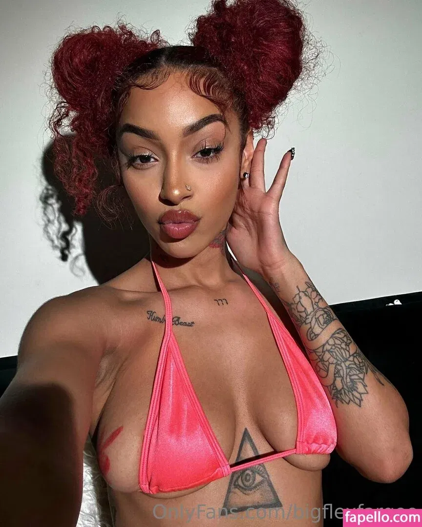 bigflexfargoo Onlyfans Photo Gallery 