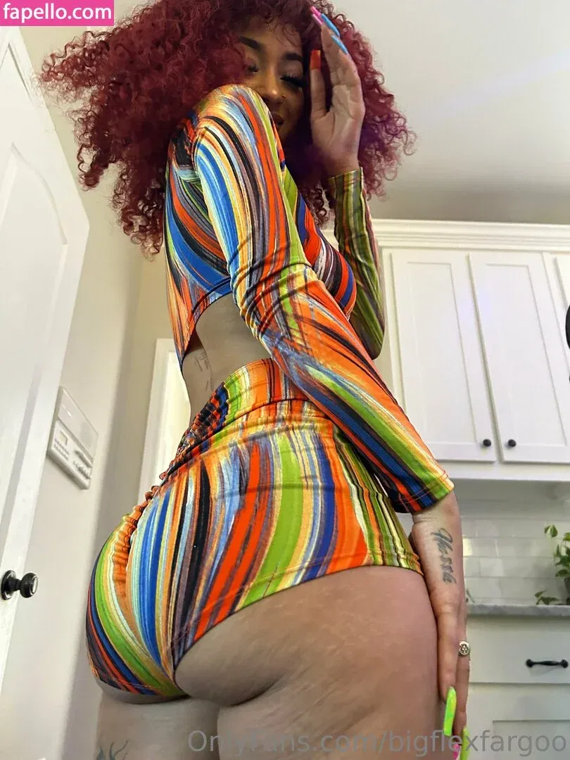 bigflexfargoo Onlyfans Photo Gallery 