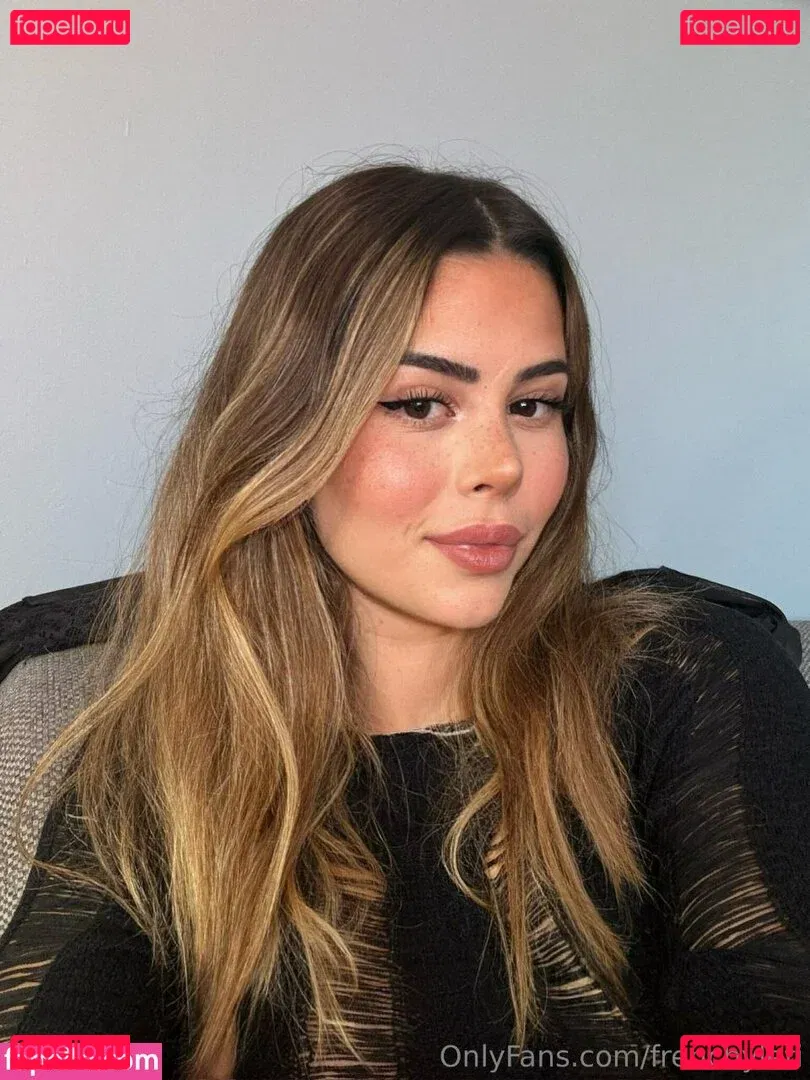 Frenchyleti Onlyfans Photo Gallery 