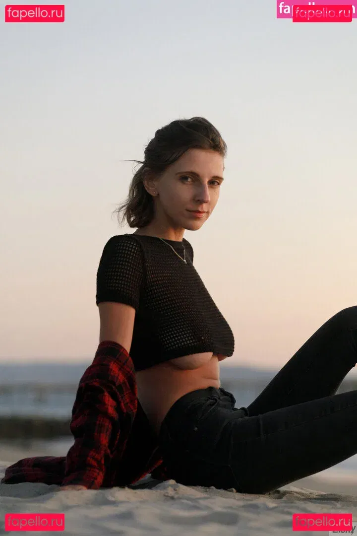 Hopeless So Frantic Onlyfans Photo Gallery 