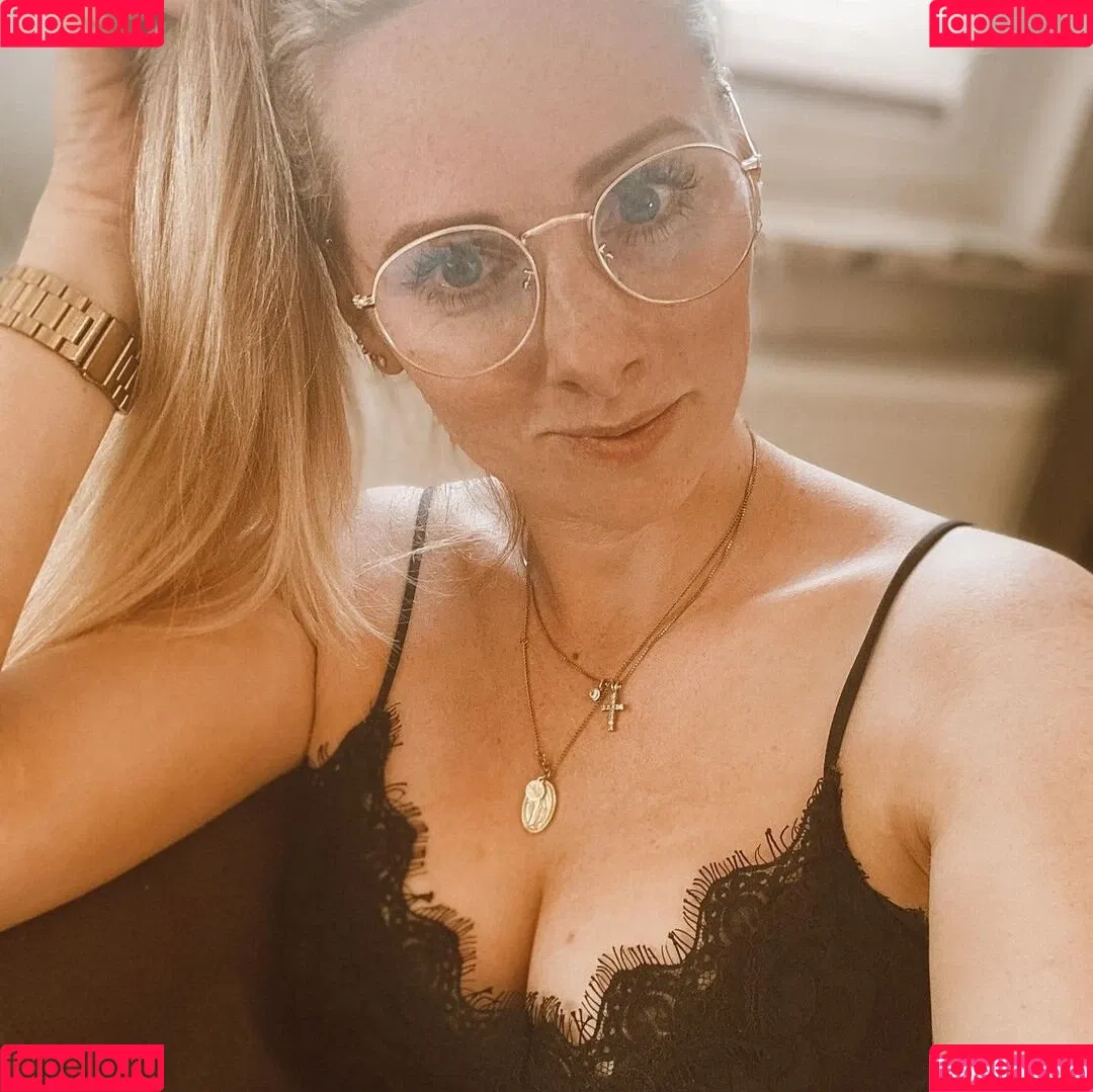 Jacqueline Sparrow Onlyfans Photo Gallery 