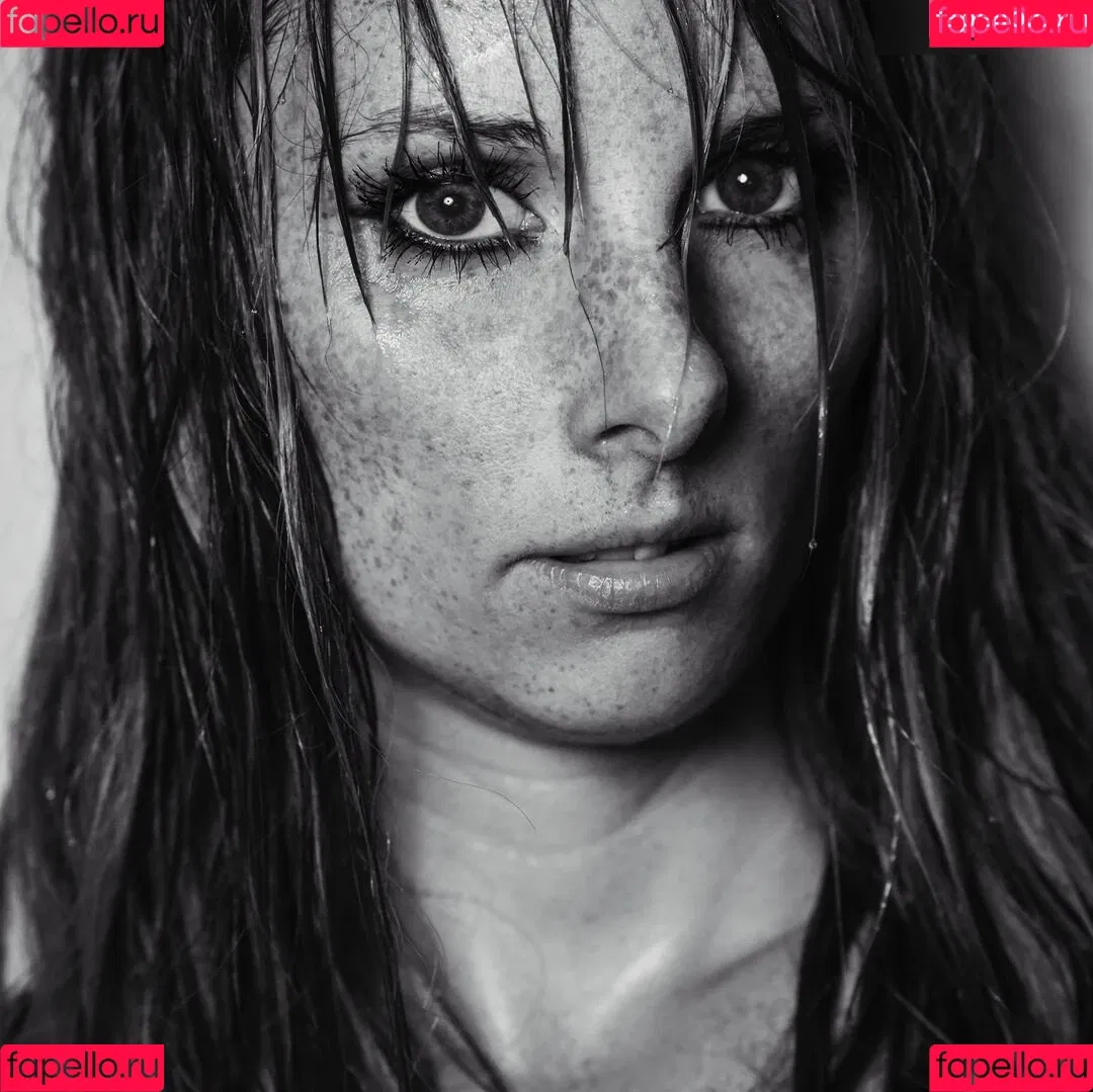 Jacqueline Sparrow Onlyfans Photo Gallery 