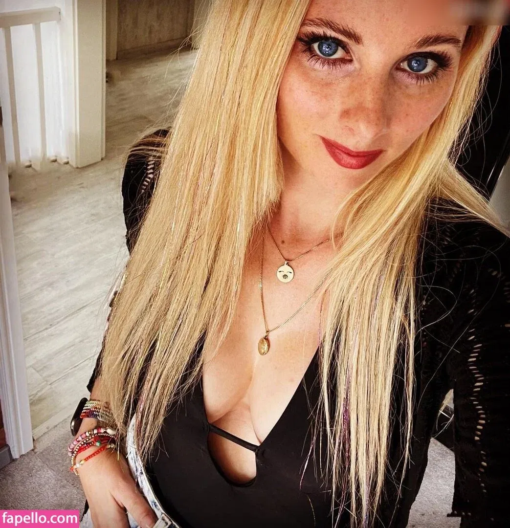 Jacqueline Sparrow Onlyfans Photo Gallery 