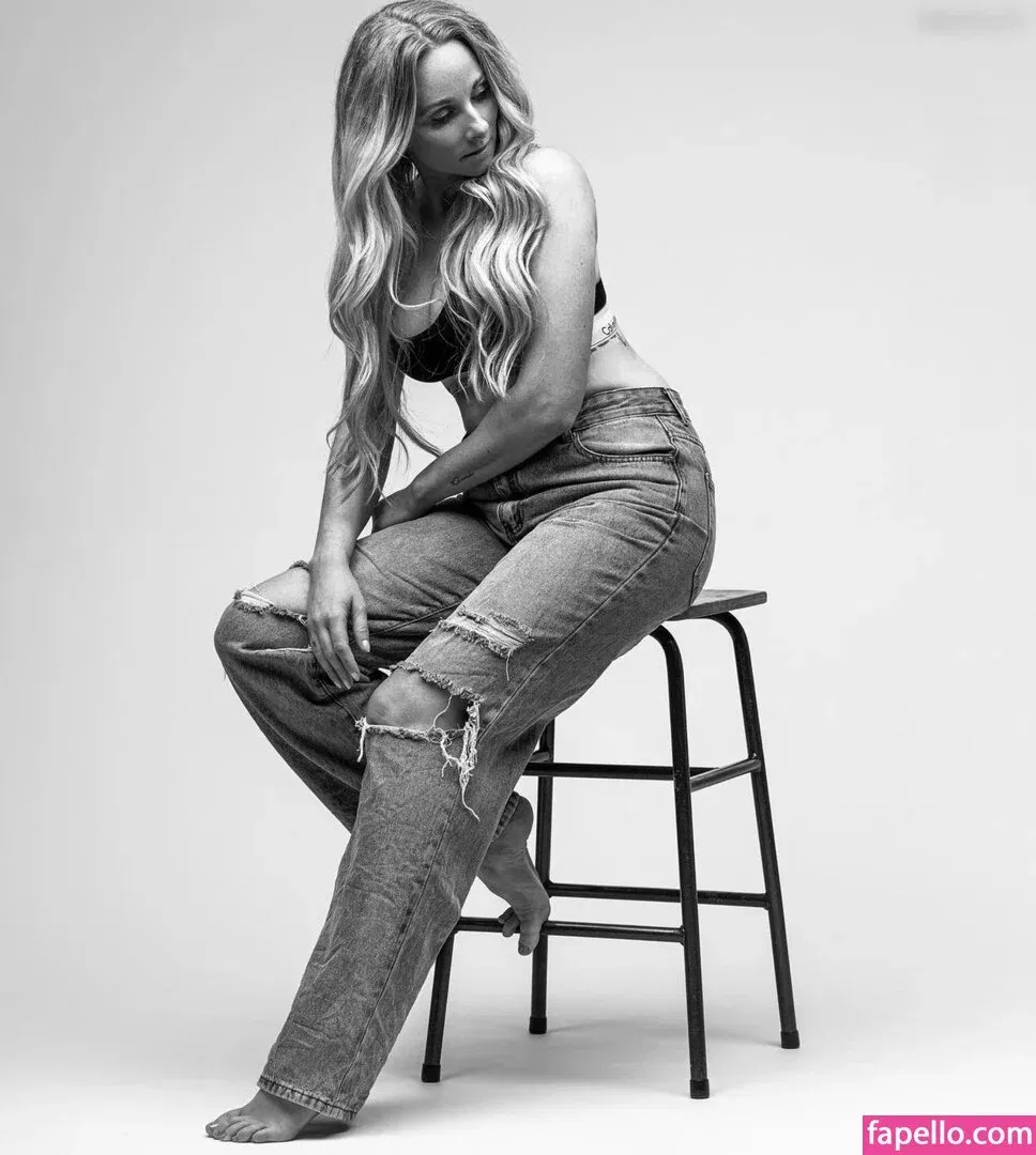 Jacqueline Sparrow Onlyfans Photo Gallery 