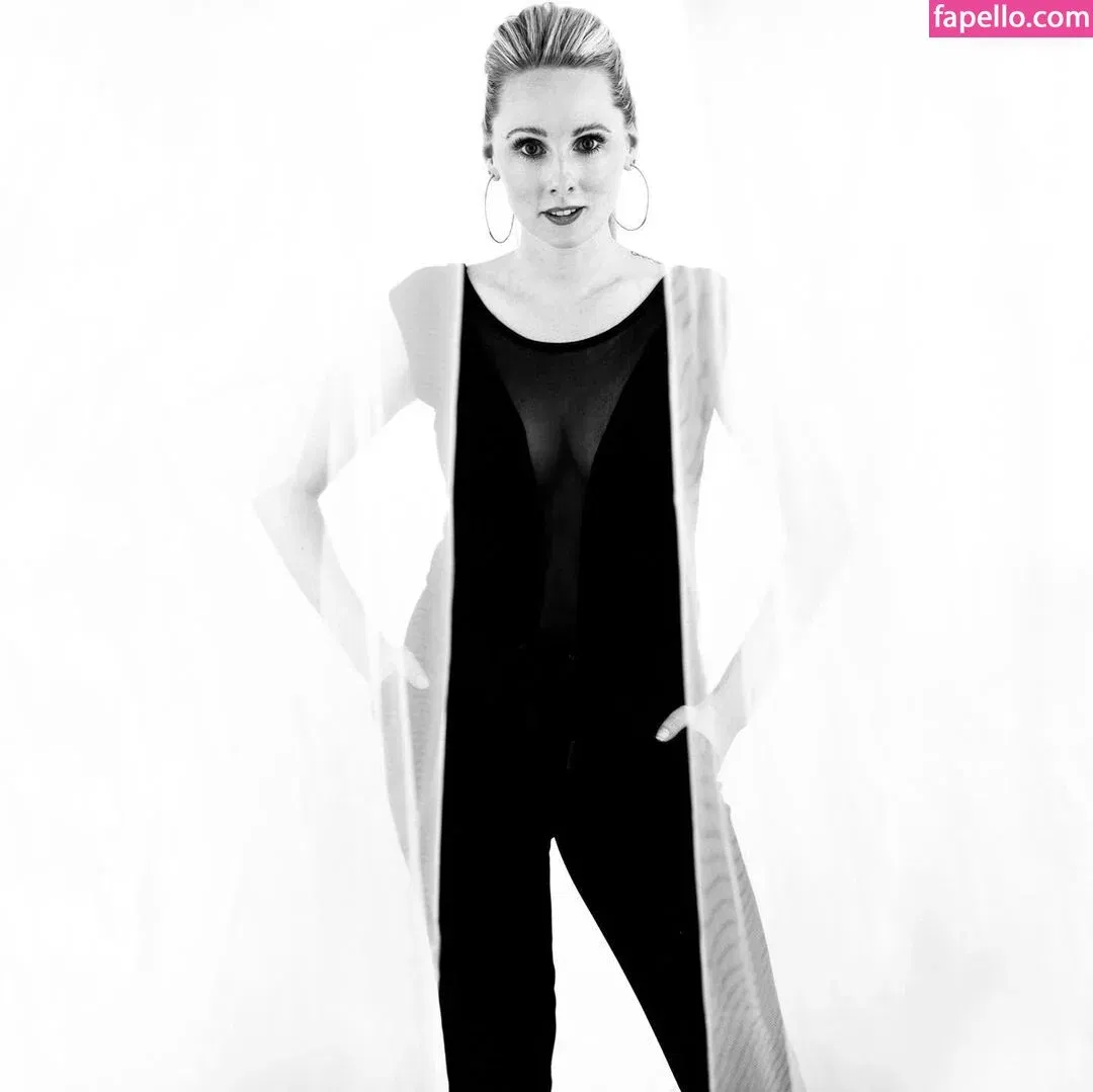 Jacqueline Sparrow Onlyfans Photo Gallery 