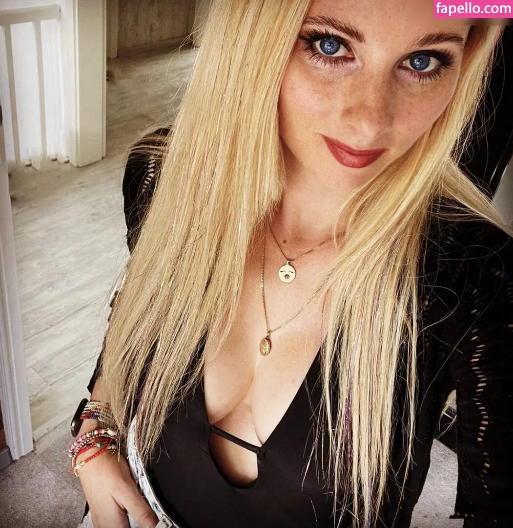 Jacqueline Sparrow Onlyfans Photo Gallery 