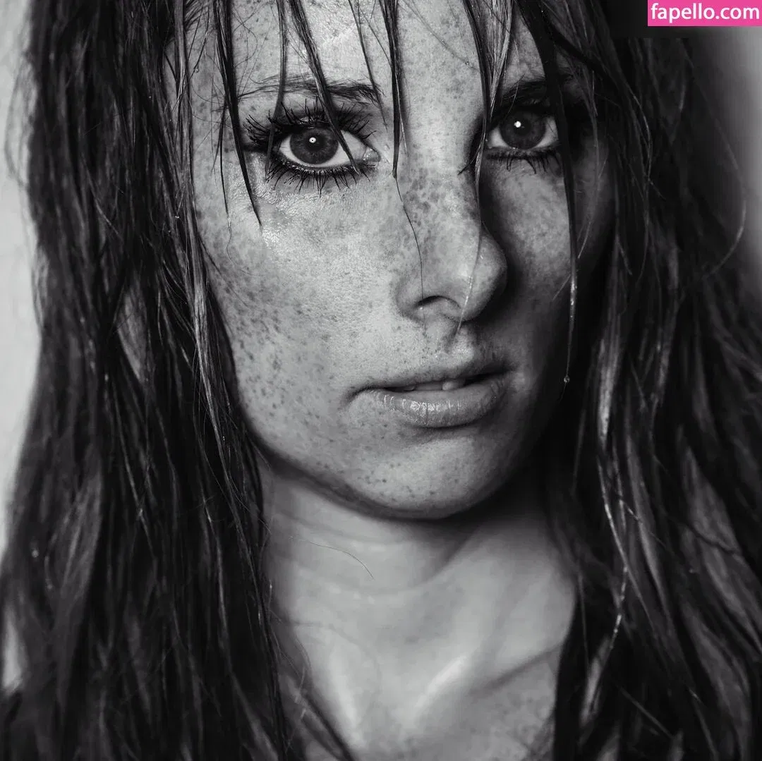 Jacqueline Sparrow Onlyfans Photo Gallery 