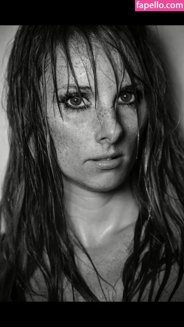 Jacqueline Sparrow Onlyfans Photo Gallery 