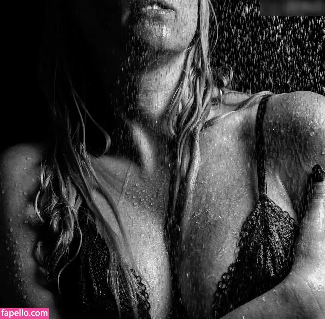 Jacqueline Sparrow Onlyfans Photo Gallery 