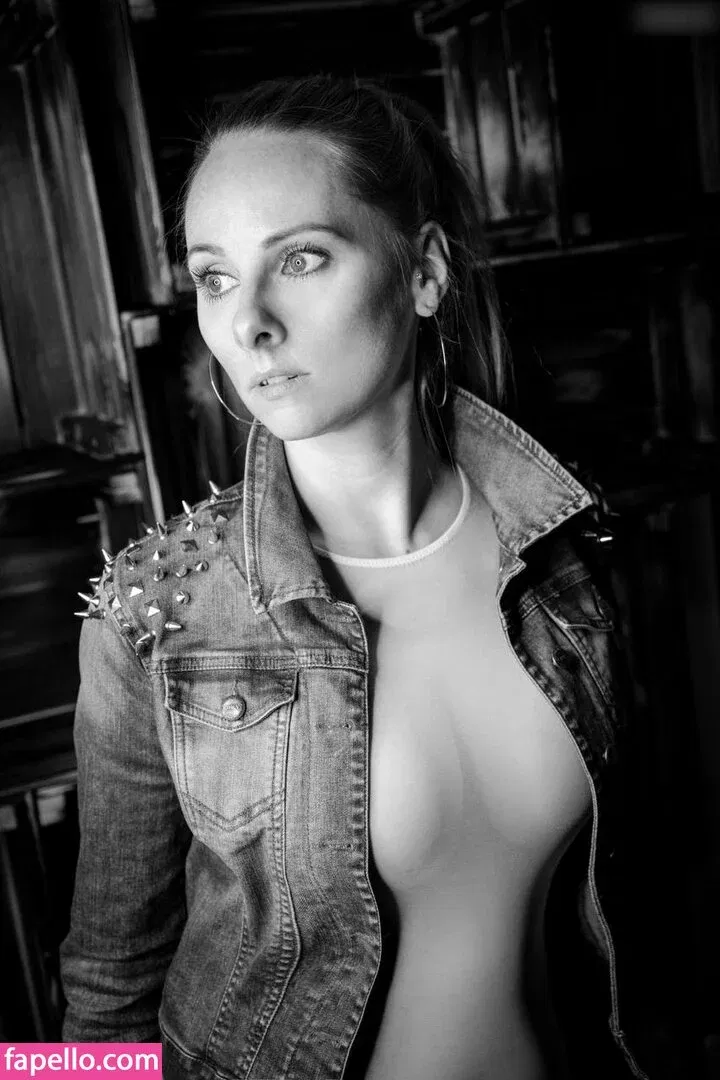 Jacqueline Sparrow Onlyfans Photo Gallery 