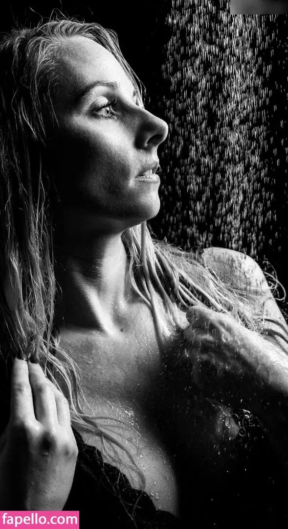 Jacqueline Sparrow Onlyfans Photo Gallery 