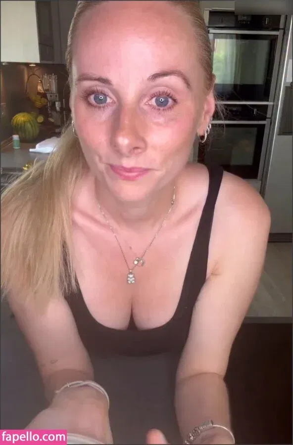 Jacqueline Sparrow Onlyfans Photo Gallery 